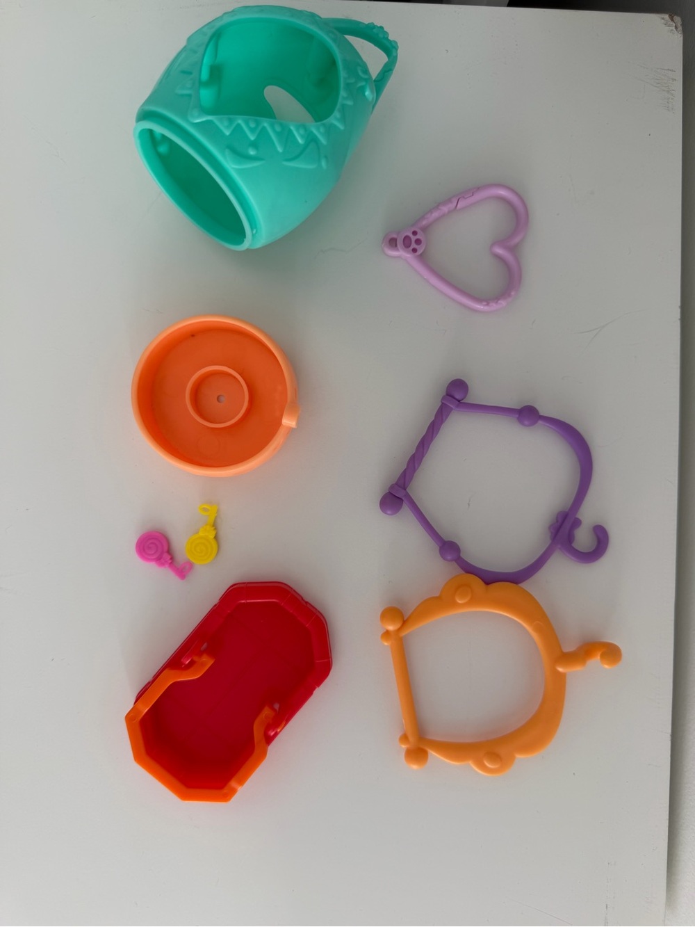 FREE WITH LPS PURCHASE LPS Littlest Pet Shop Accessories